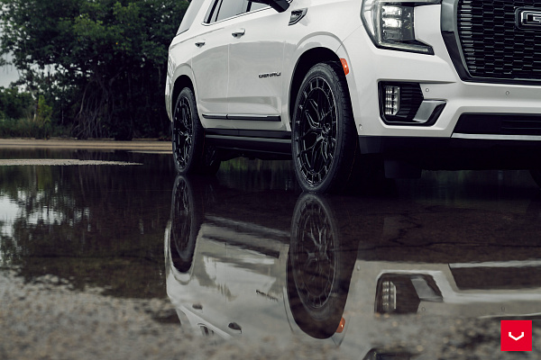 Фото дисков Vossen HFX-1 (6-Lug) Черный глянец на GMC Yukon V