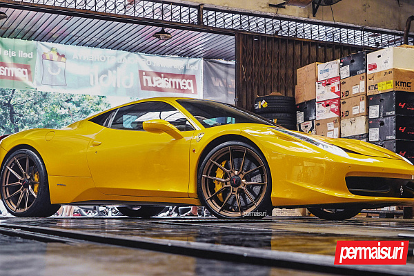 Фото дисков NOVITEC NF10 Сатиновая бронза на Ferrari 458
