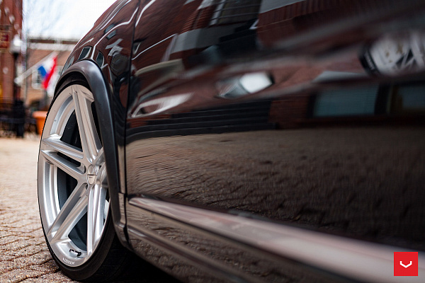 Фото дисков Vossen VFS-5 Серебро на Volkswagen Tiguan I