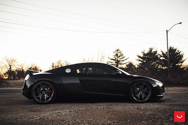 Фото дисков Vossen HF-5 Глянцевый графит на Audi R8 (Typ 42)