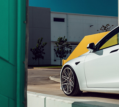 Фото дисков Vossen EVO-5R на Tesla Model S