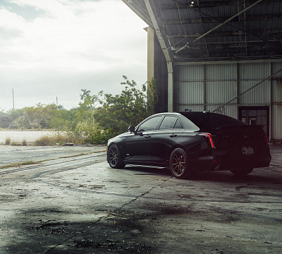 Фото дисков Vossen ML-X2 на Cadillac CT4