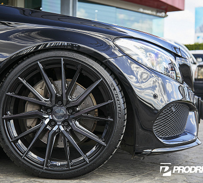 Фото дисков Vossen HF-4T на Mercedes-Benz C-Class (W205)