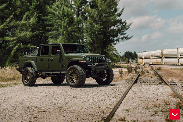 Фото дисков Vossen HFX-1 (5-Lug) Сатиновая бронза на Jeep Gladiator II (JT)
