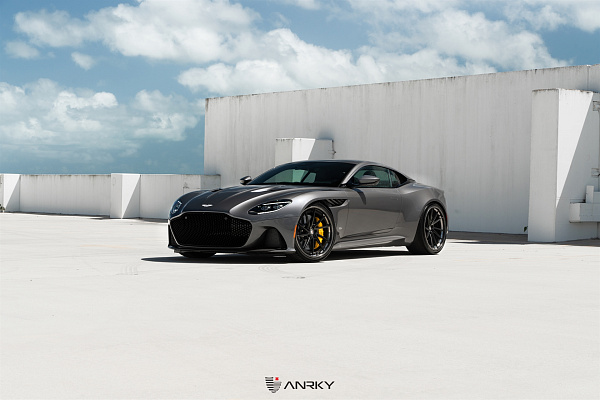 Фото дисков Anrky AN33 Черный сатин на Aston Martin DBS 3
