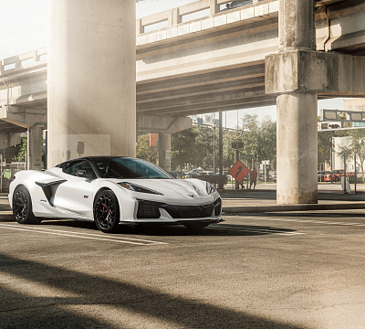 Фото дисков Vossen LC3-01T на Chevrolet Corvette C8