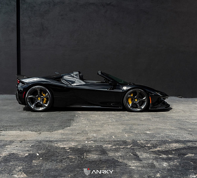 Фото дисков Anrky XR-205 на Ferrari SF90