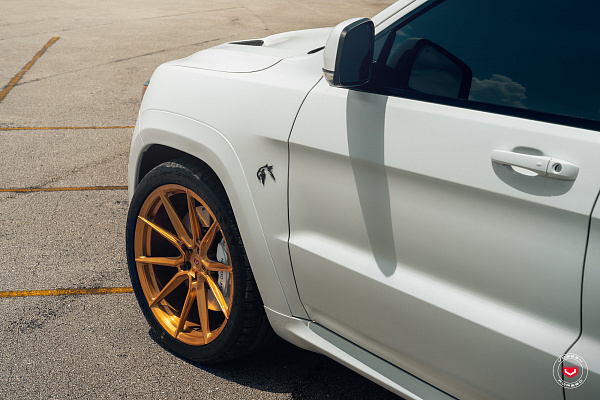Фото дисков Vossen EVO-2 Глянцевая медь на Jeep Grand Cherokee IV