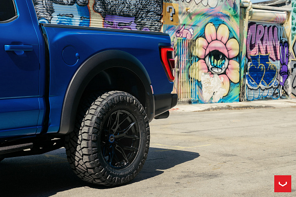 Фото дисков Vossen HF6-4 Черный глянец на Ford F-150 XIV
