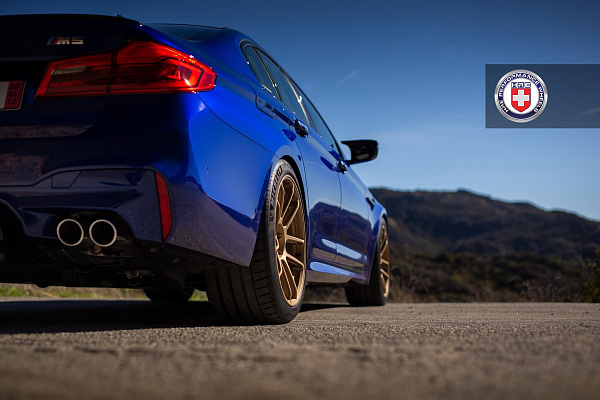 Фото дисков HRE RC104 Сатиновое золото на BMW 5/M5 (G30/F90)