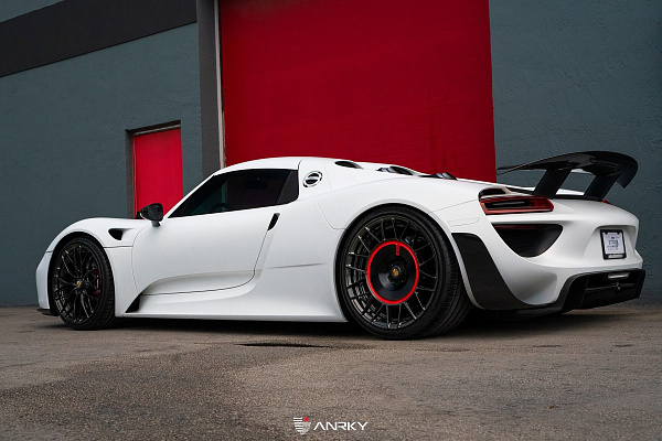 Фото дисков Anrky AN20 Aerosport Черный глянец на Porsche 918 Spyder