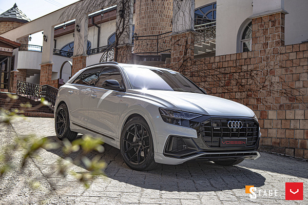 Фото дисков Vossen HF-5 Черный сатин на Audi Q8