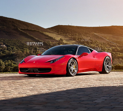 Фото дисков Strasse Wheels SM5R Deep Concave FS на Ferrari 458