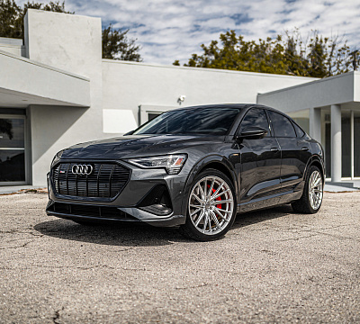 Фото дисков Vossen HF-4T на Audi E-tron
