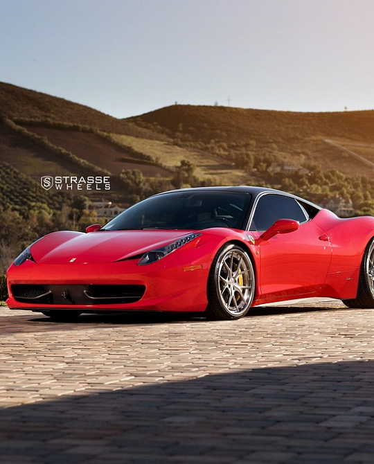 Фото дисков SM5R Deep Concave FS Глянцевый лак на Ferrari 458
