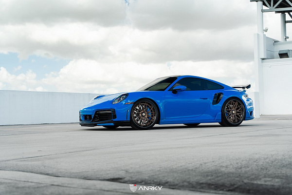 Фото дисков Anrky S3-X1 Сатиновая бронза на Porsche 911 VIII