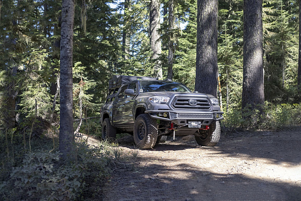 Фото дисков Black Rhino DUGGER  на Toyota Tacoma III