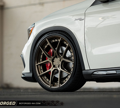 Фото дисков BC Forged HCA381 на Mercedes-Benz GLA (X156)