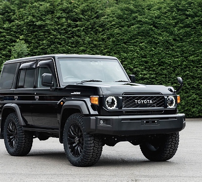 Фото дисков Kahn G22 DC на Toyota Land Cruiser 70