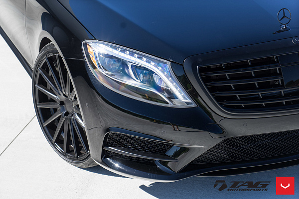 Фото дисков Vossen VFS-2 Черный сатин на Mercedes-Benz S-Class (W222, C217)