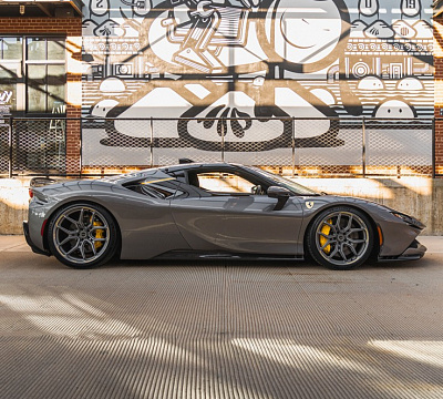 Фото дисков Brixton Forged CM5-RS на Ferrari SF90