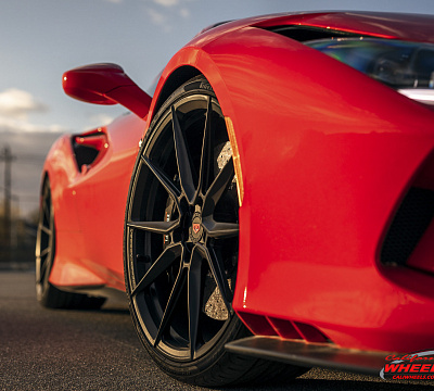 Фото дисков Vossen EVO-2 на Ferrari F8