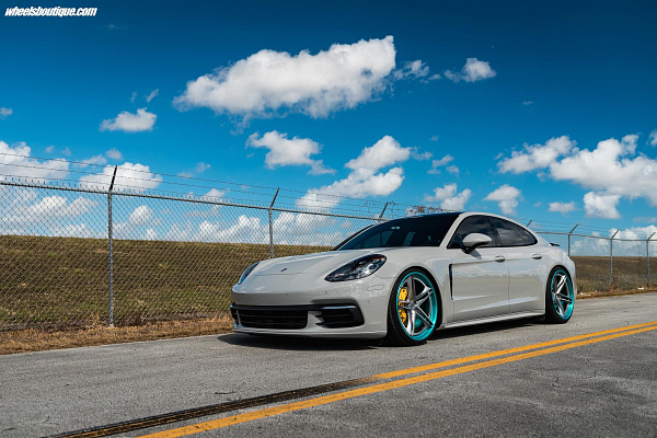 Porsche Panamera