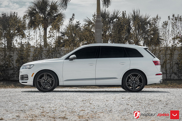 Фото дисков Vossen HF-1 Сатиновый графит на Audi Q7 (4M)