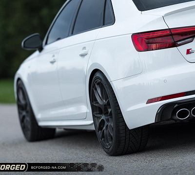 Фото дисков BC Forged RS40 на Audi A/S/RS 4 (B9)