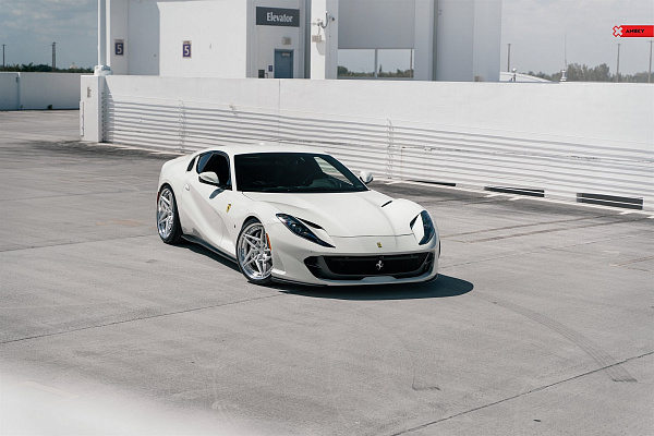 Фото дисков Anrky S3-X3 Глянцевый лак на Ferrari 812