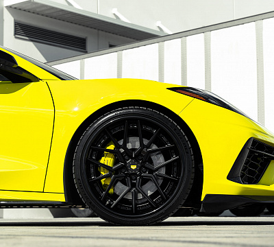 Фото дисков Vossen M-X3 (3-Piece) на Chevrolet Corvette C8