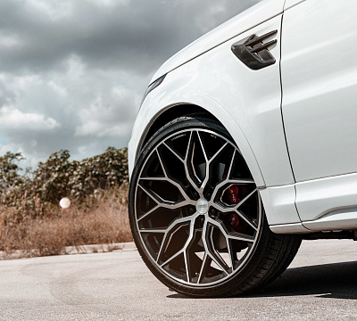Фото дисков Vossen HF-2 на Land Rover Range Rover Sport II