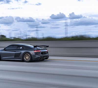 Фото дисков Strasse Wheels SV10 Track на Audi R8 (4S)