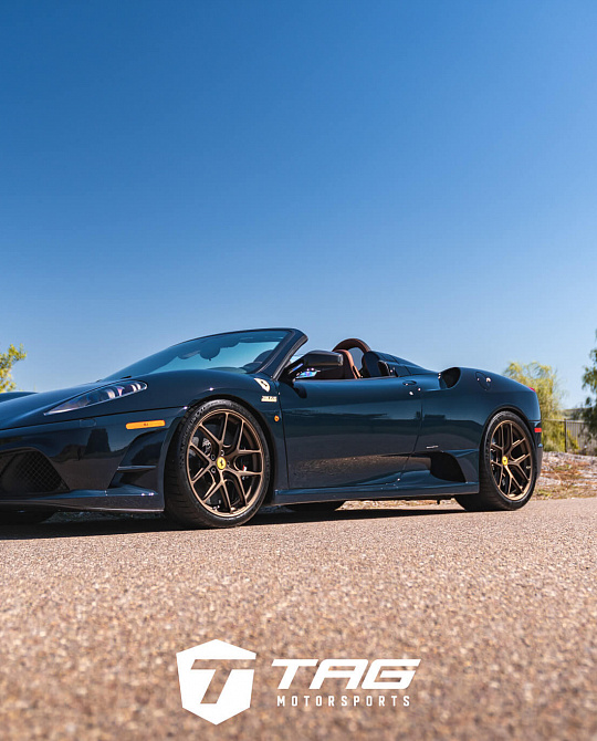 Фото дисков R101 Lightweight Сатиновая бронза на Ferrari F430