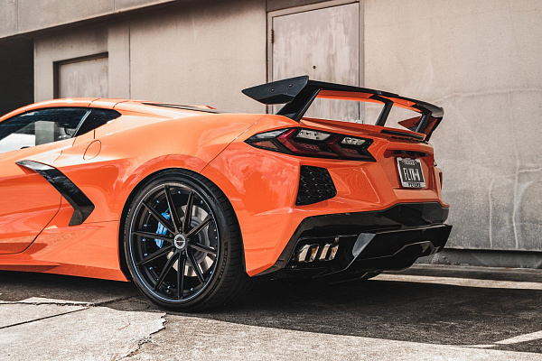 Фото дисков Brixton Forged R11-R Черный сатин на Chevrolet Corvette C8