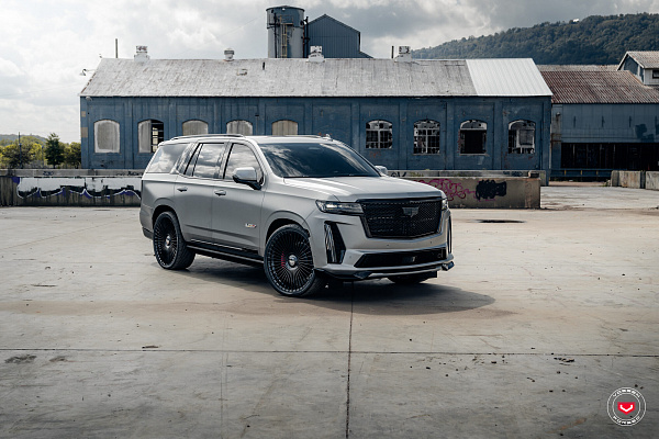 Фото дисков Vossen S17-16 Черный глянец на Cadillac Escalade V