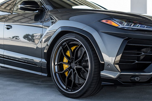 Фото дисков Anrky AN31 Черный сатин на Lamborghini Urus
