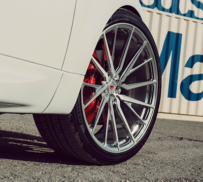 Фото дисков Vossen M-X4T на Land Rover Range Rover Sport II