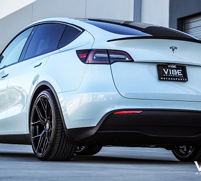 Фото дисков Vossen HF-5 на Tesla Model Y