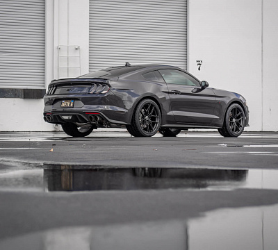 Фото дисков HRE FF21 на Ford Mustang VI