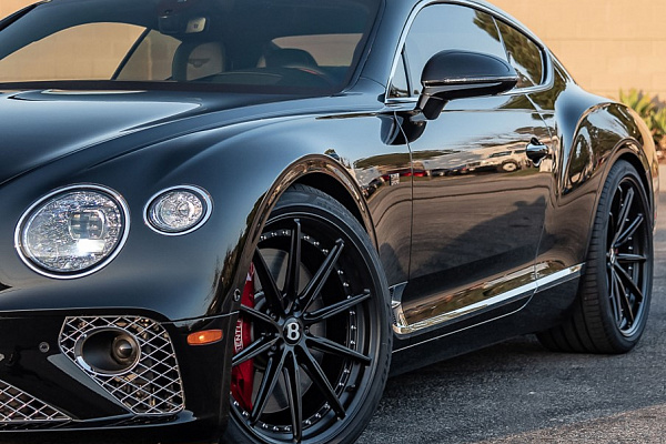 Фото дисков Brixton Forged R11-R Черный сатин на Bentley Continental GT III