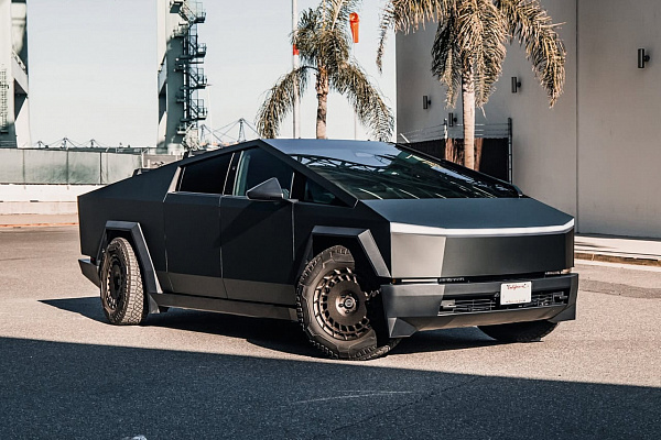 Фото дисков Brixton Forged TR09 AERO1 Другой цвет на Tesla Cybertruck