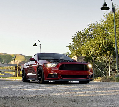 Фото дисков MRR M350 на Ford Mustang VI