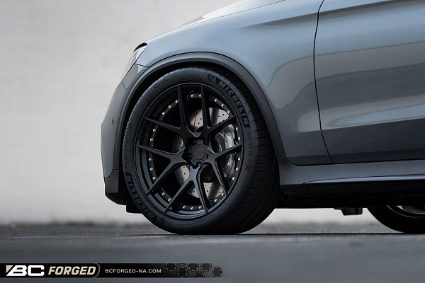 Фото дисков BC Forged HCS02 Черный матовый на Mercedes-Benz GLC (X253, C253)