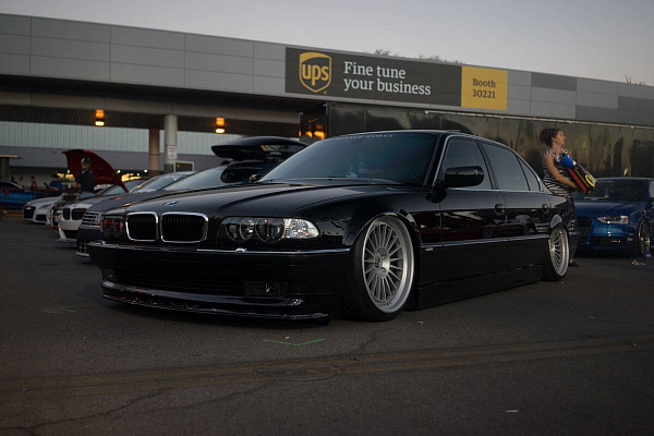 Фото дисков HRE 309 Серебро на BMW 7 (E38)