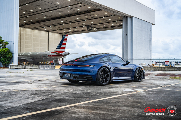 Фото дисков Vossen RS92 Черный сатин на Porsche 911 VIII