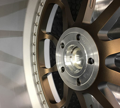 ADV.1 ADV10 Track Spec CS