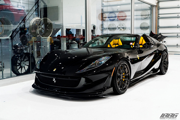 Ferrari 812 GTS
