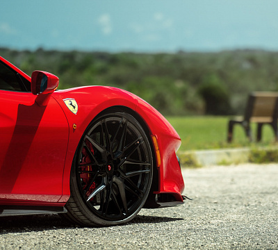 Фото дисков Vossen EVO-5 на Ferrari 488