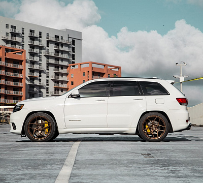 Фото дисков Anrky S1-X4 на Jeep Grand Cherokee IV